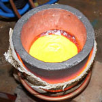 中頻熔煉爐熔煉現(xiàn)場 中頻熔煉爐熔煉現(xiàn)場