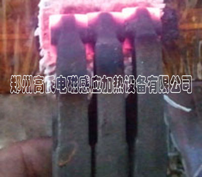 ���l�ӟ�t��(du��)�u���S�M(j��n)�д���̎��